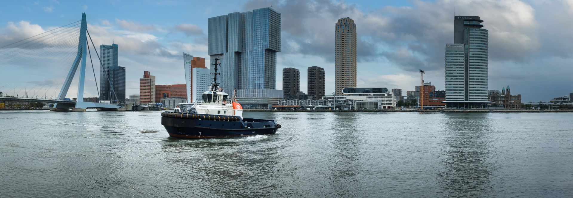 Boluda_Sky-Line-Rotterdam-3.jpg